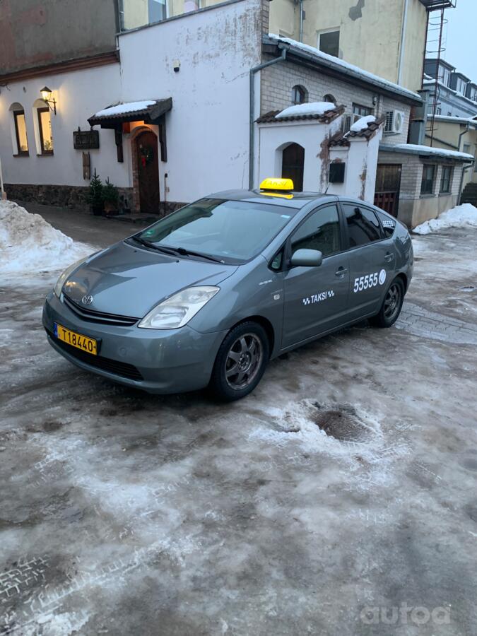 Toyota Prius 2 generation Hatchback