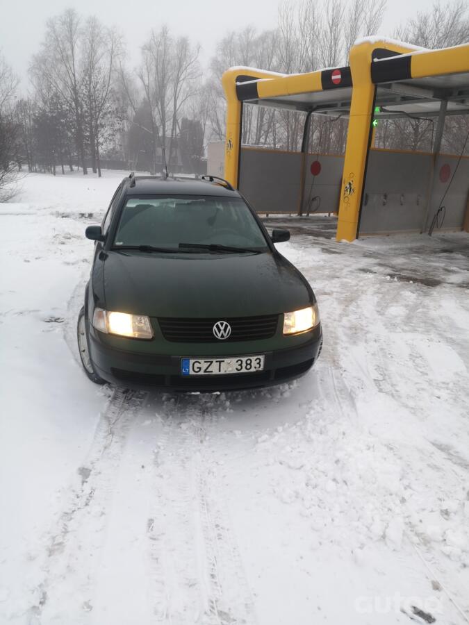 Volkswagen Passat B5 Sedan 4-doors