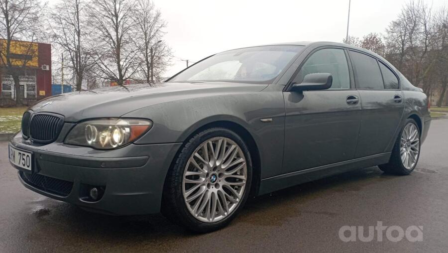 BMW 7 Series F01/F02 Sedan