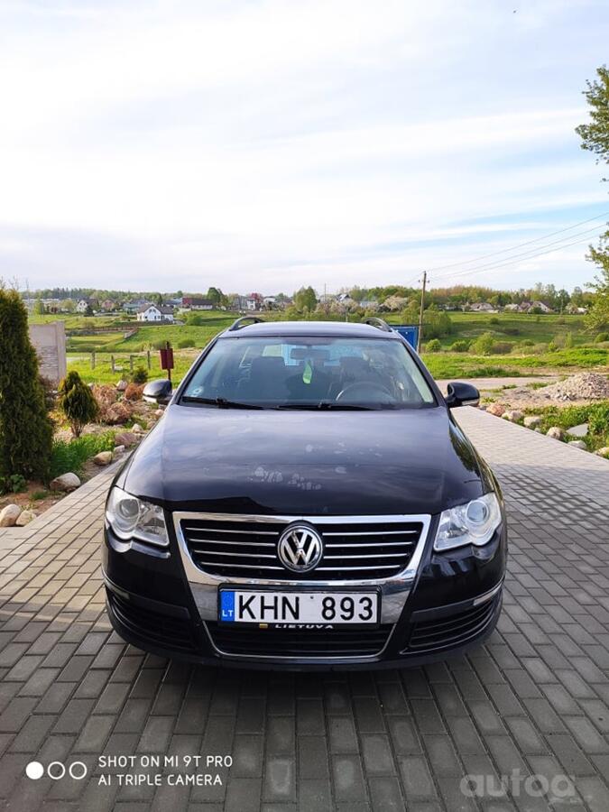 Volkswagen Passat B6 wagon 5-doors
