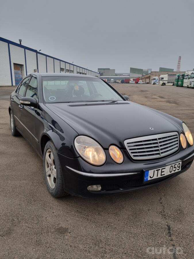 Mercedes-Benz E-Class W211 Sedan