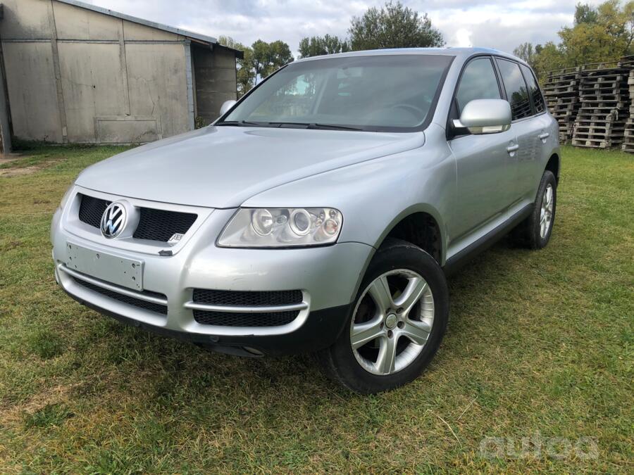 Volkswagen Touareg 1 generation Crossover
