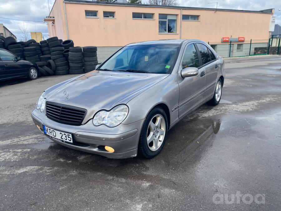 Mercedes-Benz C-Class W203/S203/CL203 Sedan