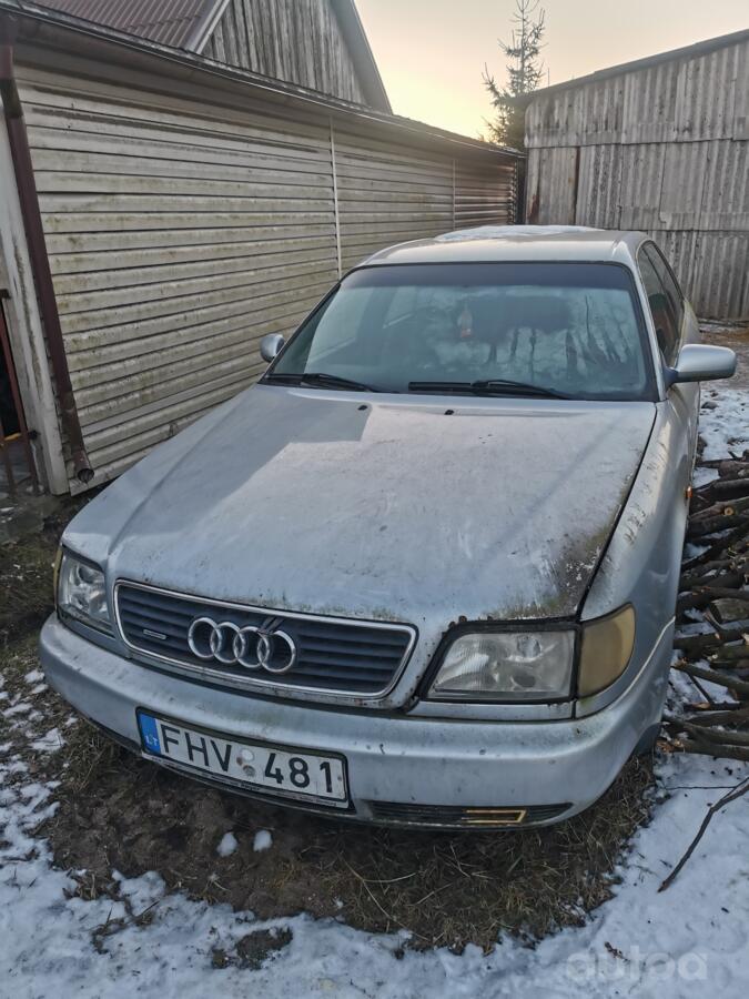 Audi A6 A4/C4 Sedan