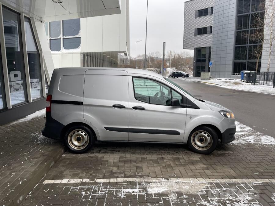 Ford Courier