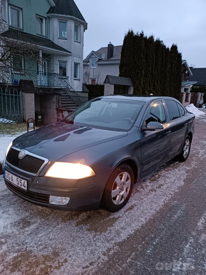 Skoda Octavia 2 generation Combi wagon 5-doors