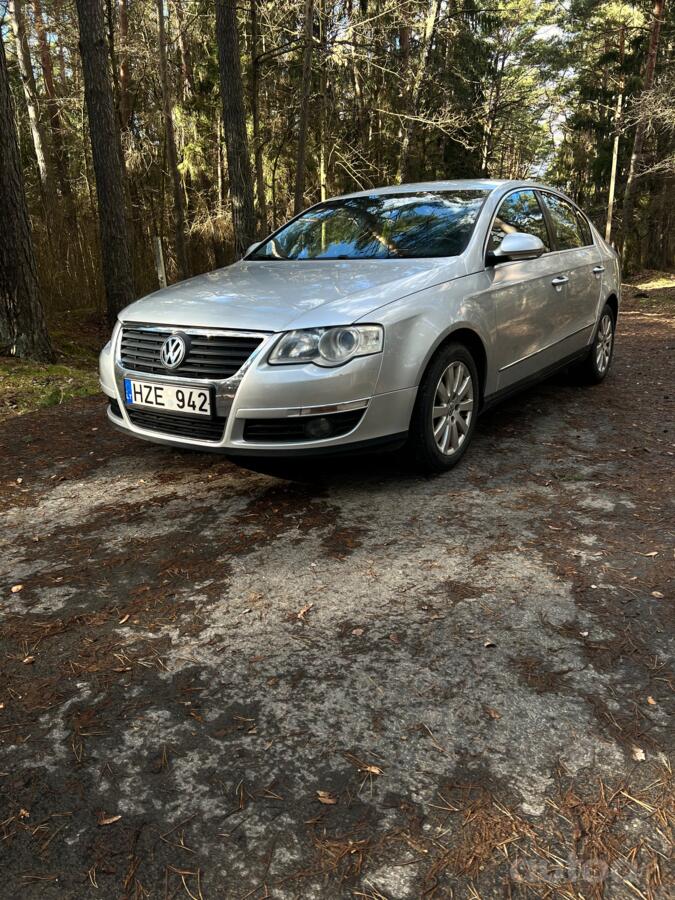 Volkswagen Passat B6 Sedan 4-doors