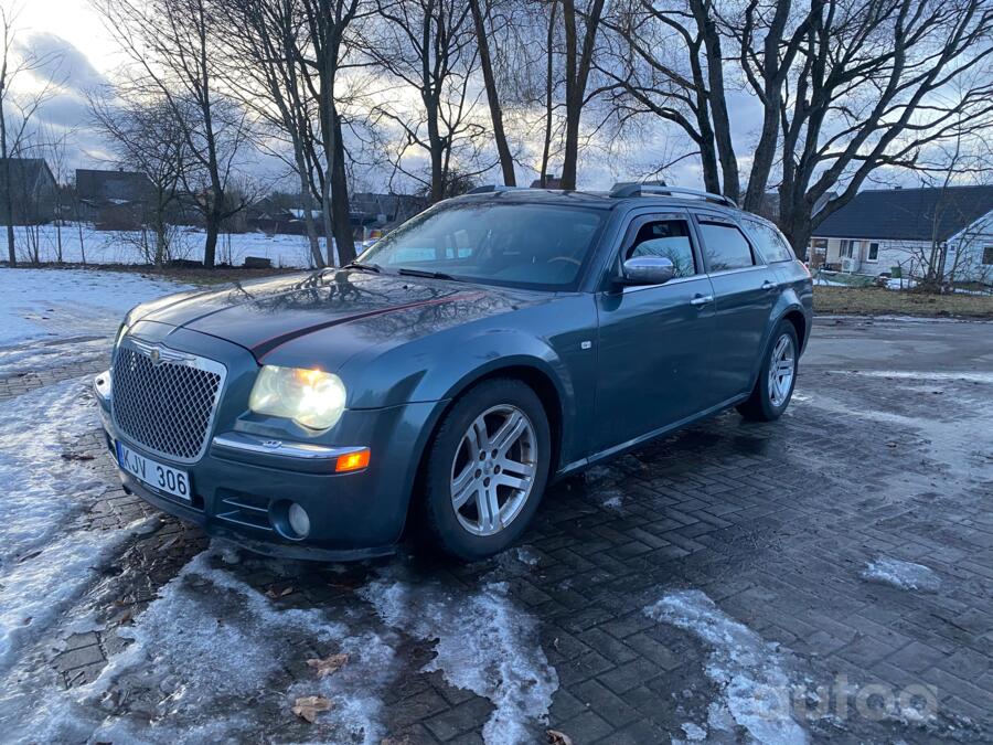 Chrysler 300C 1 generation wagon