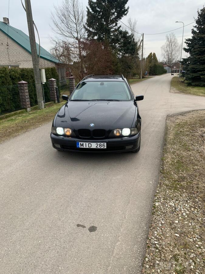 BMW 5 Series E39 Touring wagon