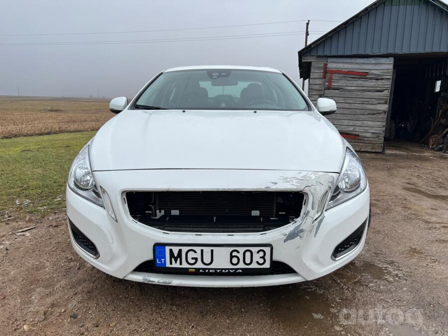 Volvo S60 2 generation Sedan