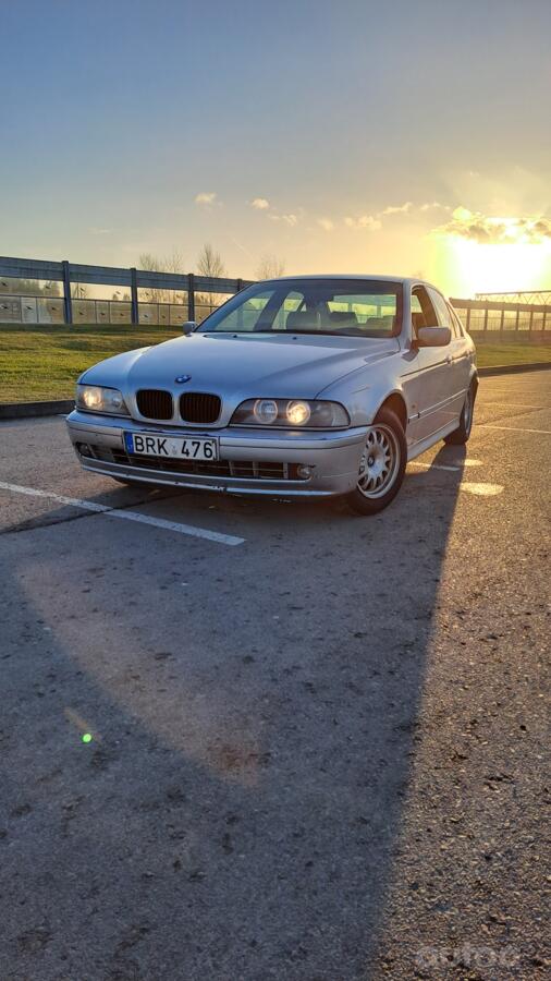BMW 5 Series E39 Sedan 4-doors