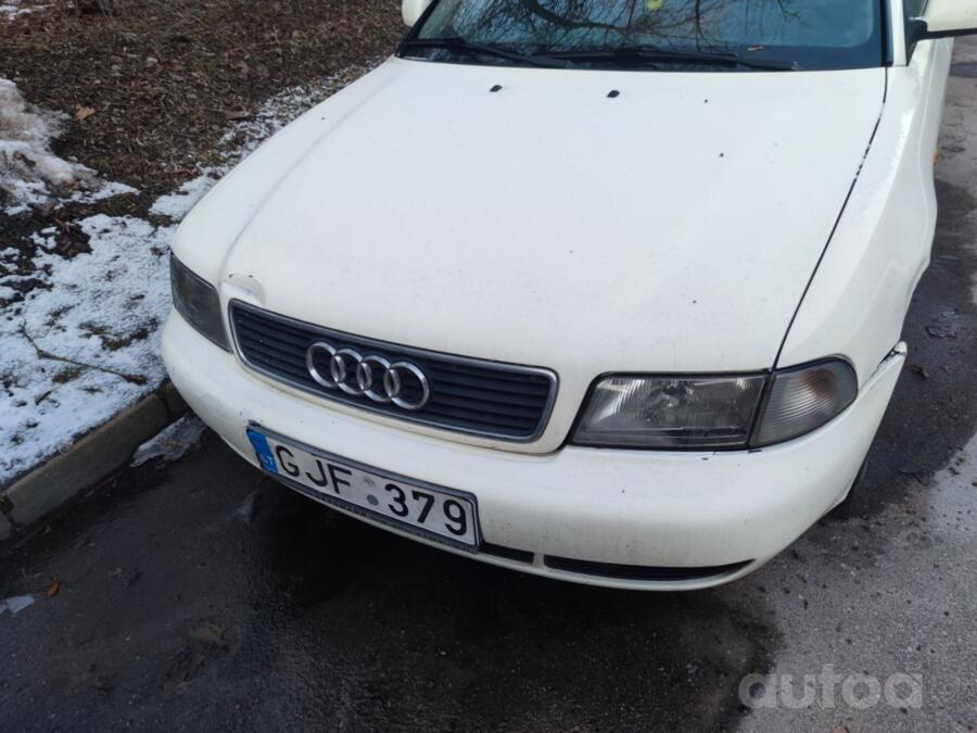 Audi A4 B5 Avant wagon 5-doors