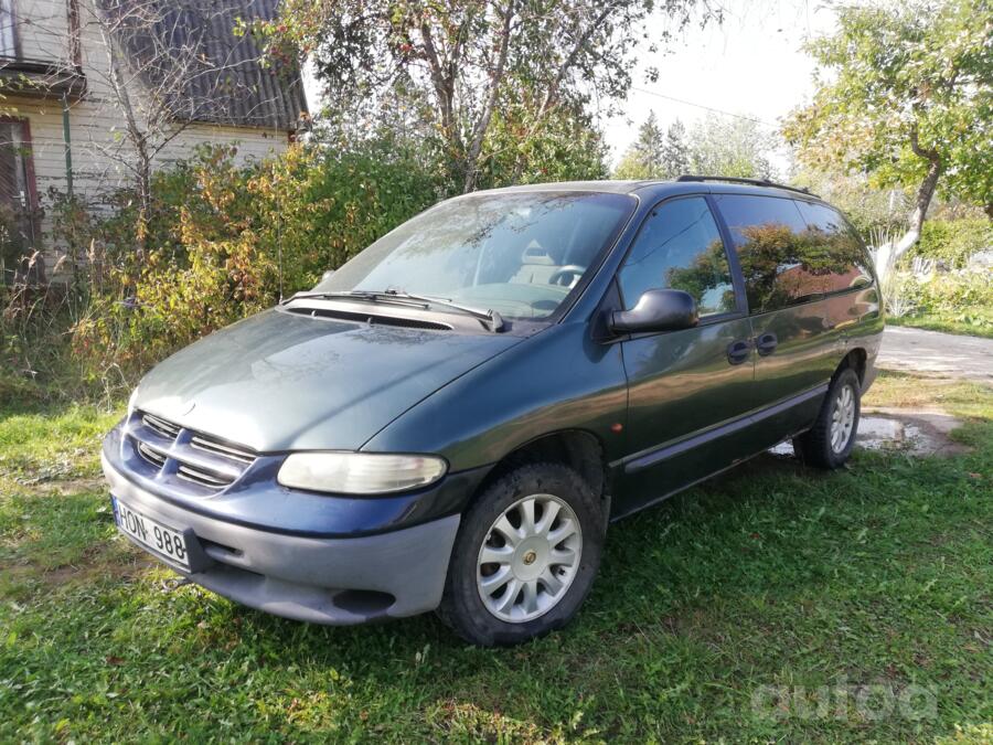 Chrysler Voyager 3 generation Grand minivan 5-doors