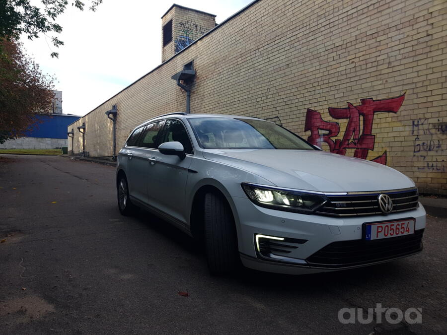 Volkswagen Passat B8 Variant wagon 5-doors