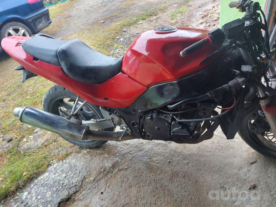 Suzuki RF
