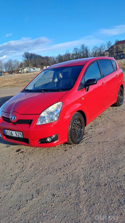 Toyota Corolla Verso 1 generation [restyling] -2 generation