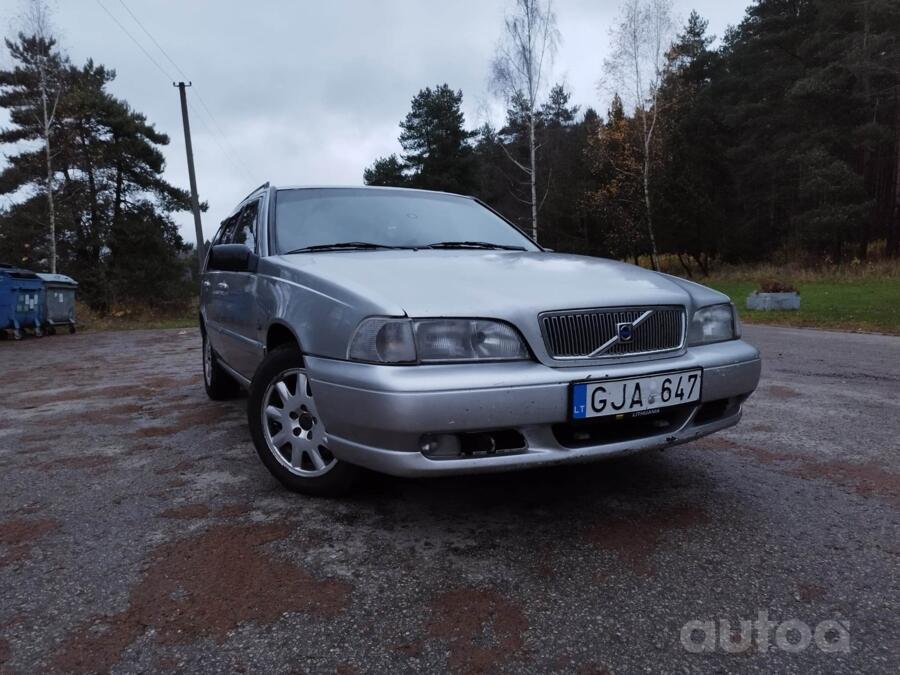 Volvo V70 1 generation wagon