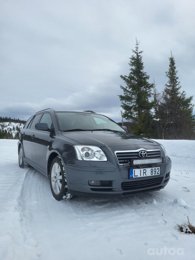 Toyota Avensis 2 generation wagon