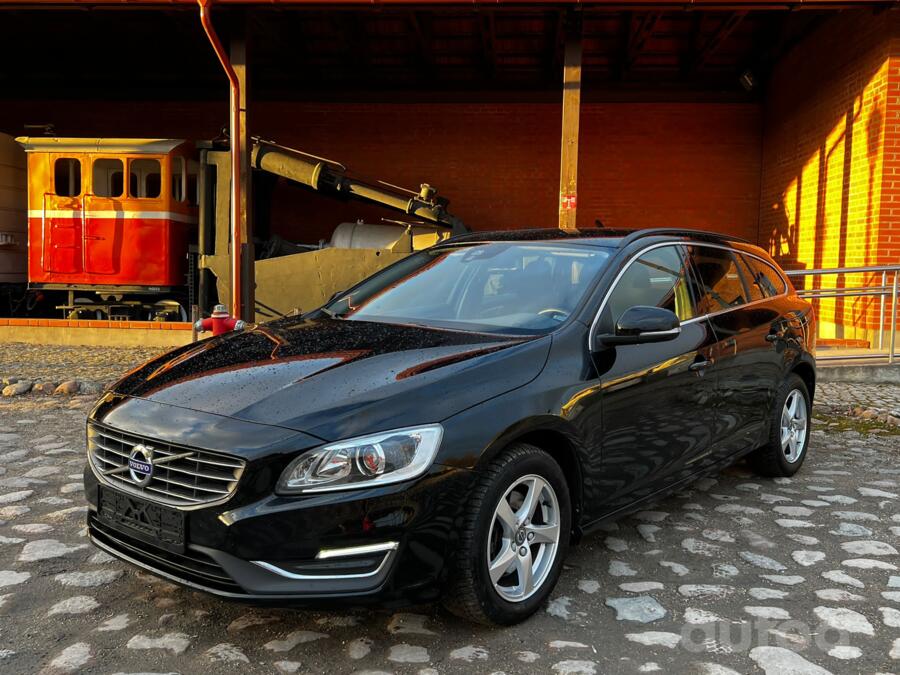 Volvo V60 1 generation [restyling] wagon 5-doors