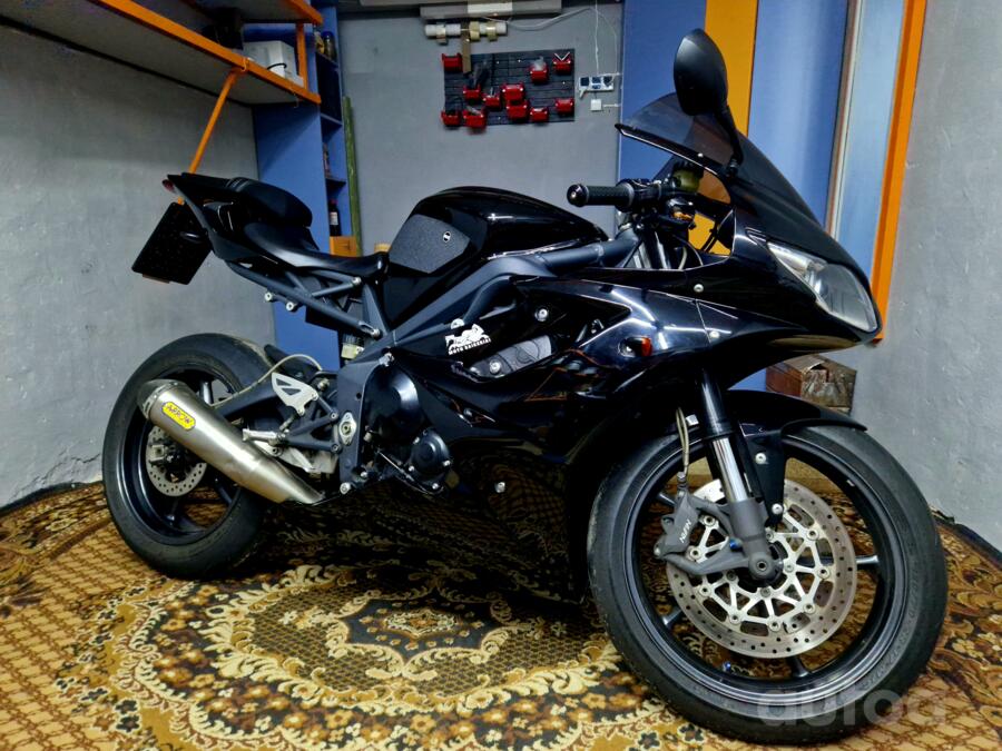 Triumph Daytona 675