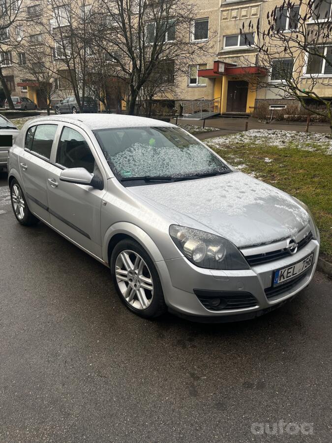 Opel Astra H Hatchback