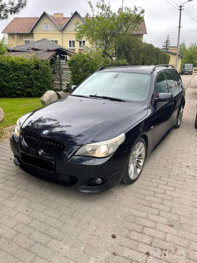 BMW 5 Series E60/E61 Touring wagon