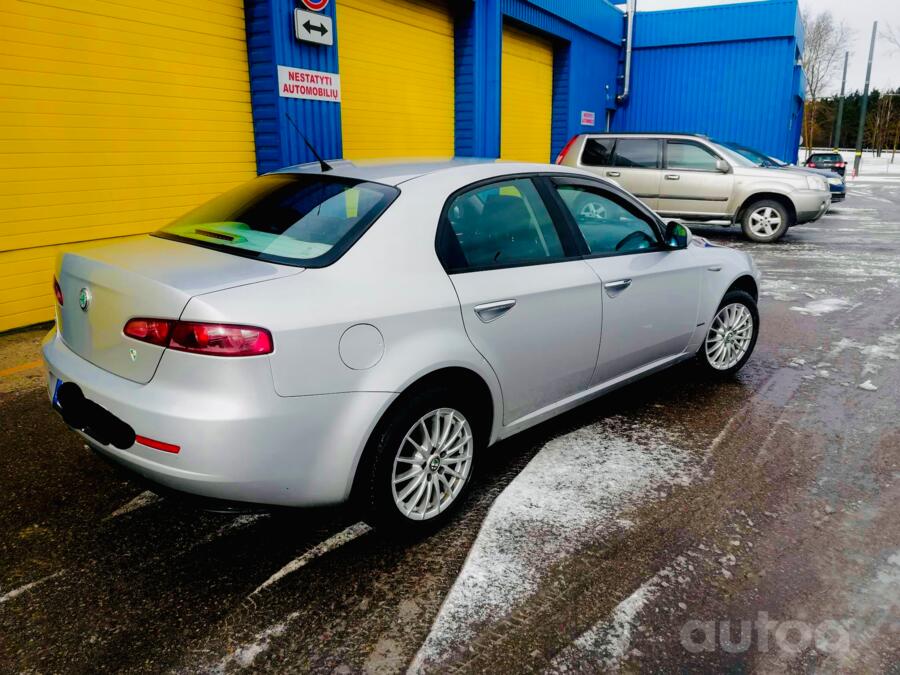 Alfa Romeo 159 1 generation Sedan