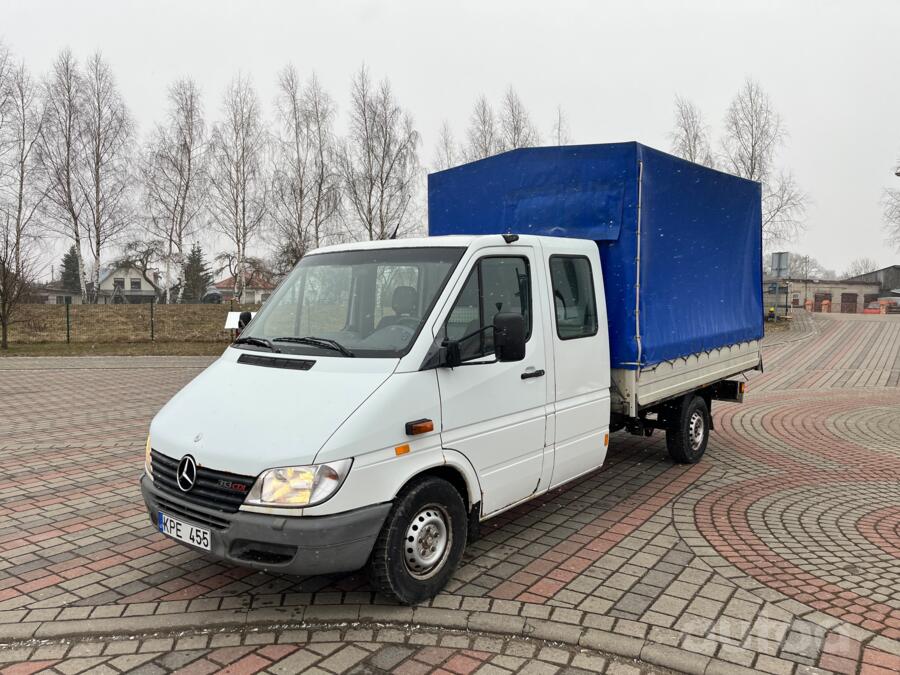 Mercedes-Benz Sprinter First generation