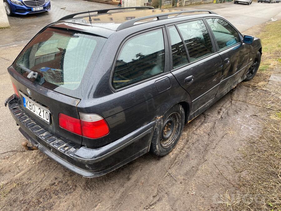 BMW 5 Series E39 Touring wagon
