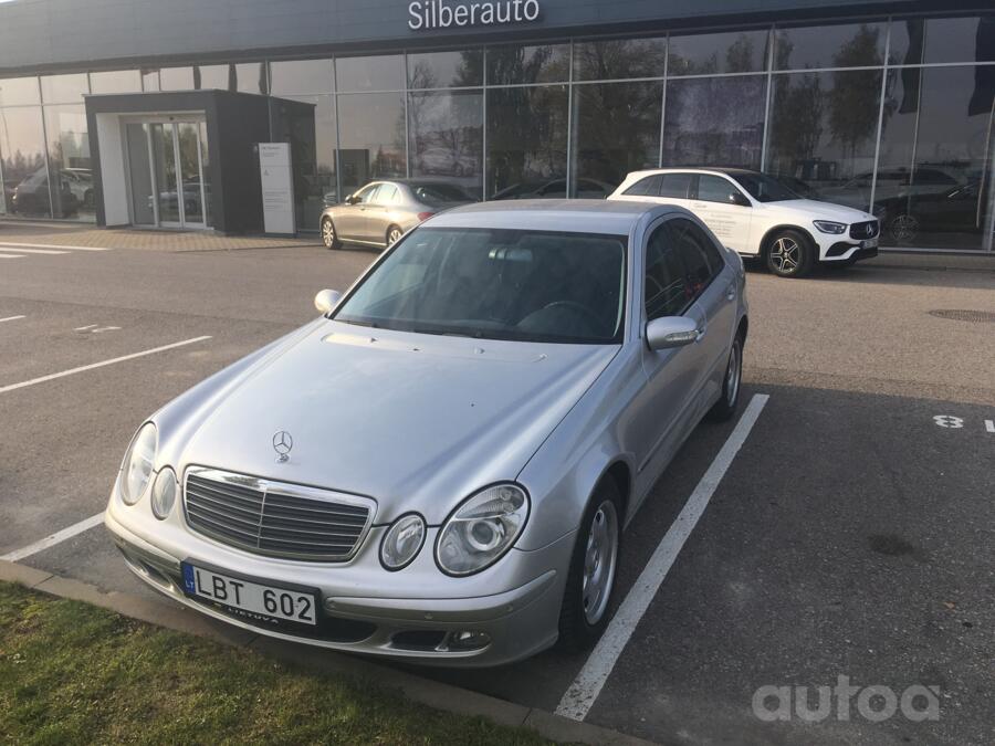 Mercedes-Benz E-Class W211 Sedan