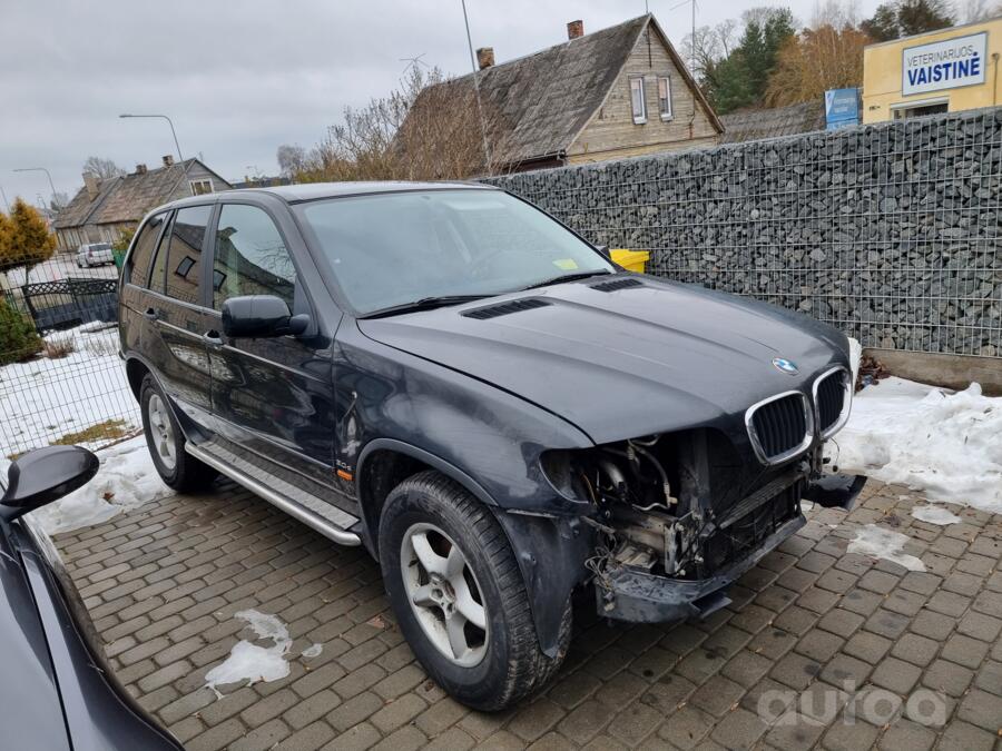 BMW X5 E53 Crossover