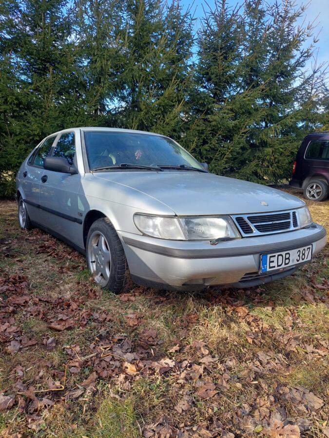 Saab 900 2 generation Hatchback