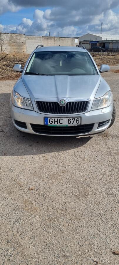 Skoda Octavia 2 generation [restyling] Combi wagon 5-doors