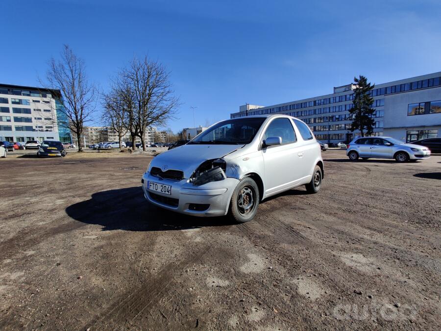Toyota Yaris P1 [restyling] Hatchback 3-doors