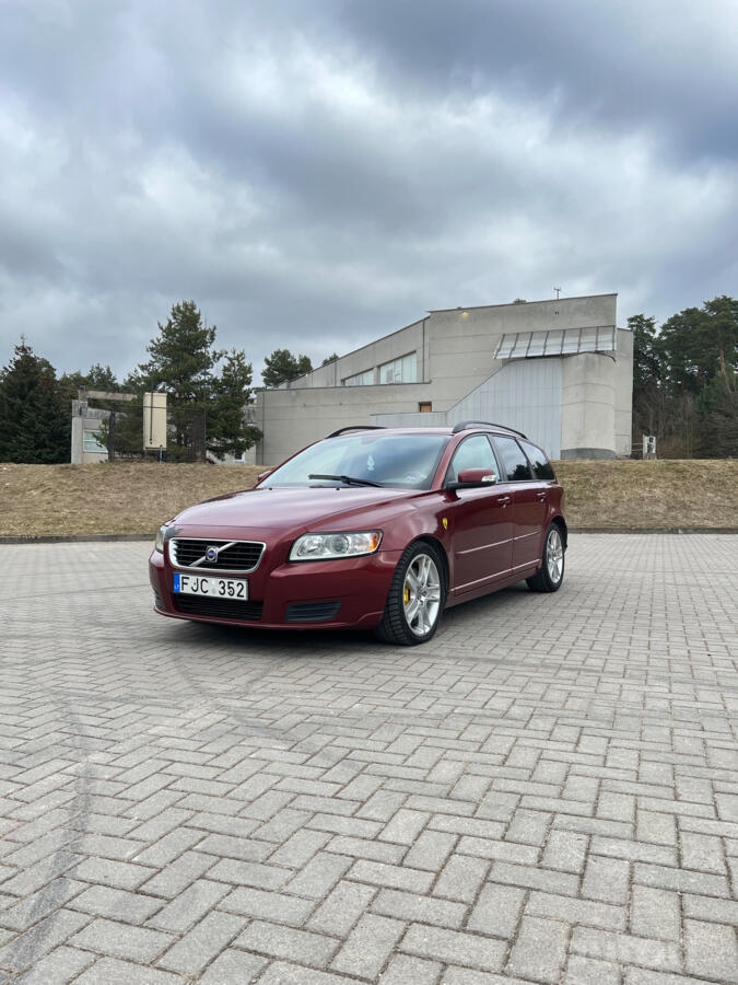Volvo V50 1 generation [restyling]