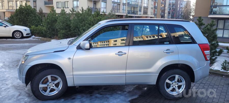 Suzuki Grand Vitara 2 generation Crossover 5-doors