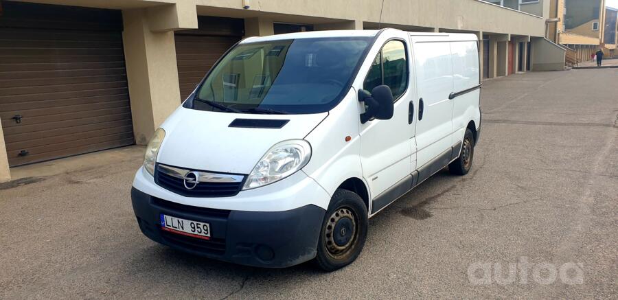 Opel Vivaro A [restyling] Combi minivan 4-doors