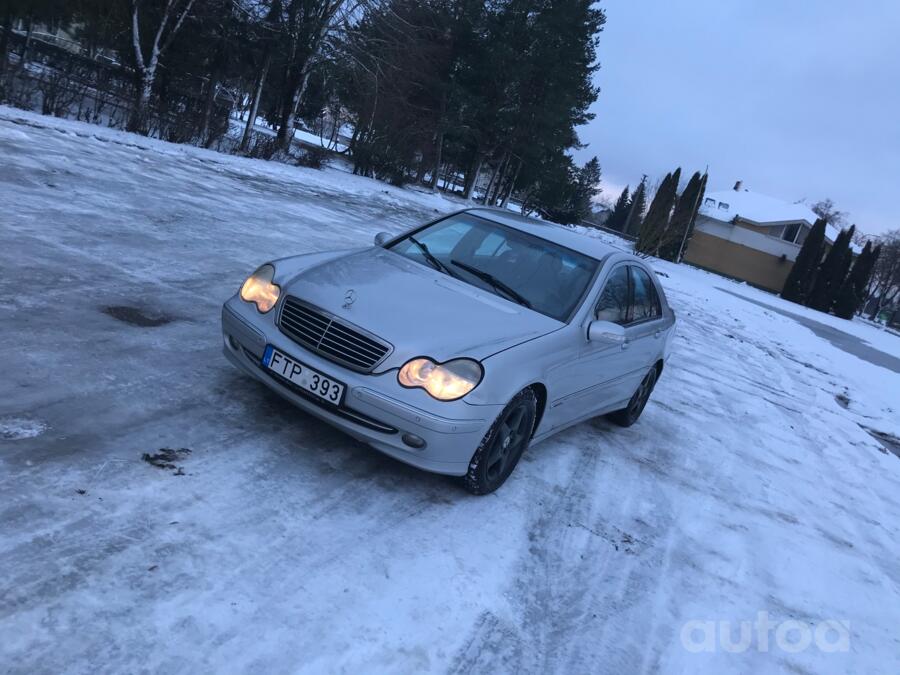 Mercedes-Benz C-Class W203/S203/CL203 Sedan