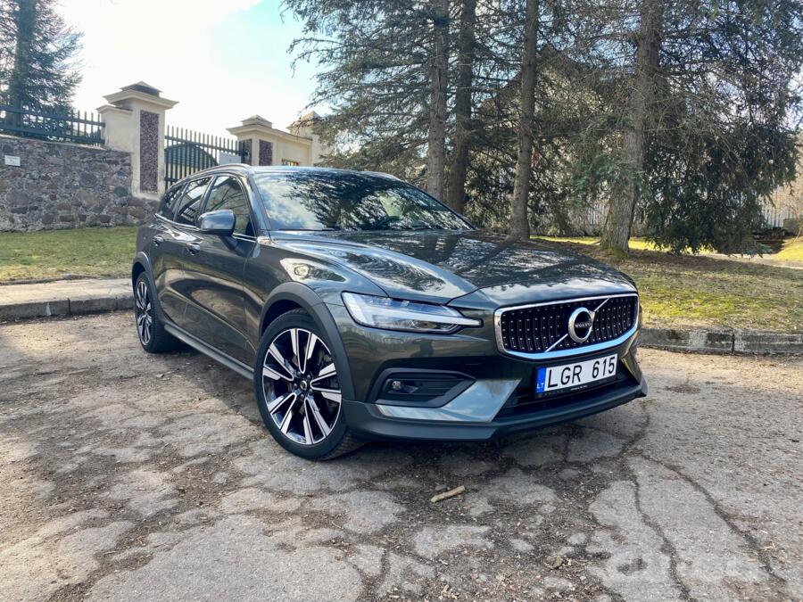 Volvo V60 Cross Country 2 generation wagon