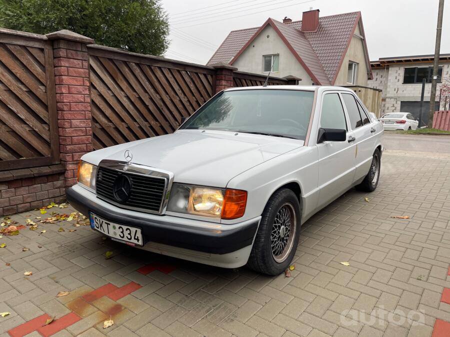 Mercedes-Benz 190 (W201) 1 generation