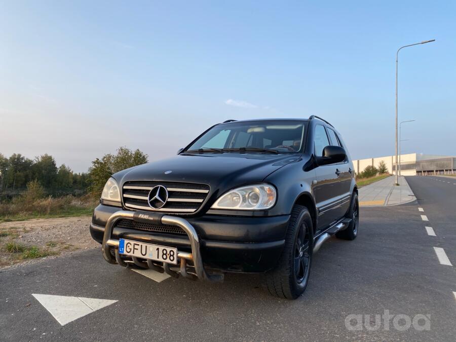 Mercedes-Benz M-Class W163 Crossover 5-doors