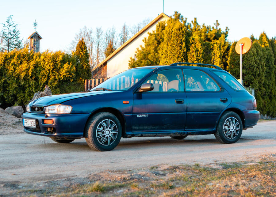 Subaru Impreza 2 generation wagon