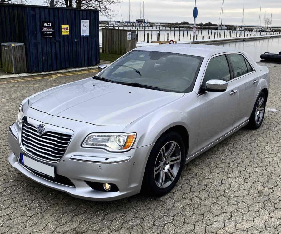 Lancia Thema 2 generation