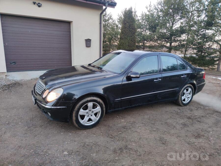 Mercedes-Benz E-Class W211 Sedan