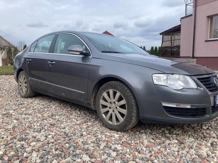 Volkswagen Passat B6 Sedan 4-doors