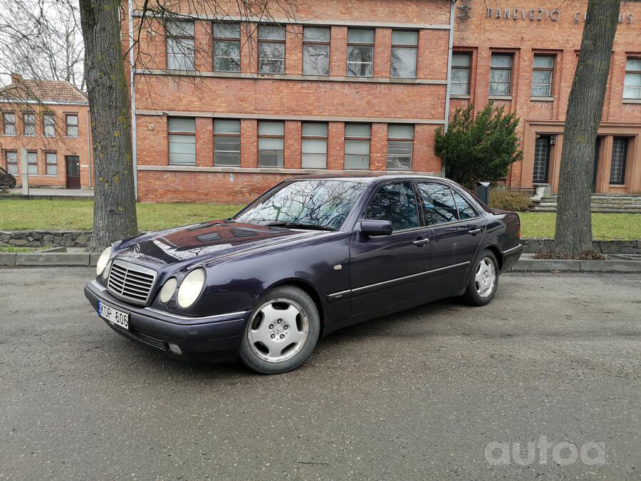 Mercedes-Benz E-Class W210/S210 Sedan 4-doors