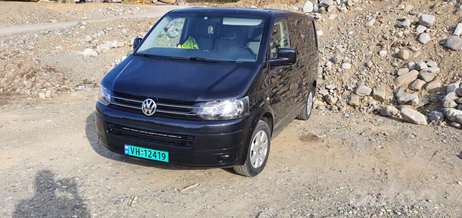 Volkswagen Transporter T5 Minivan 4-doors