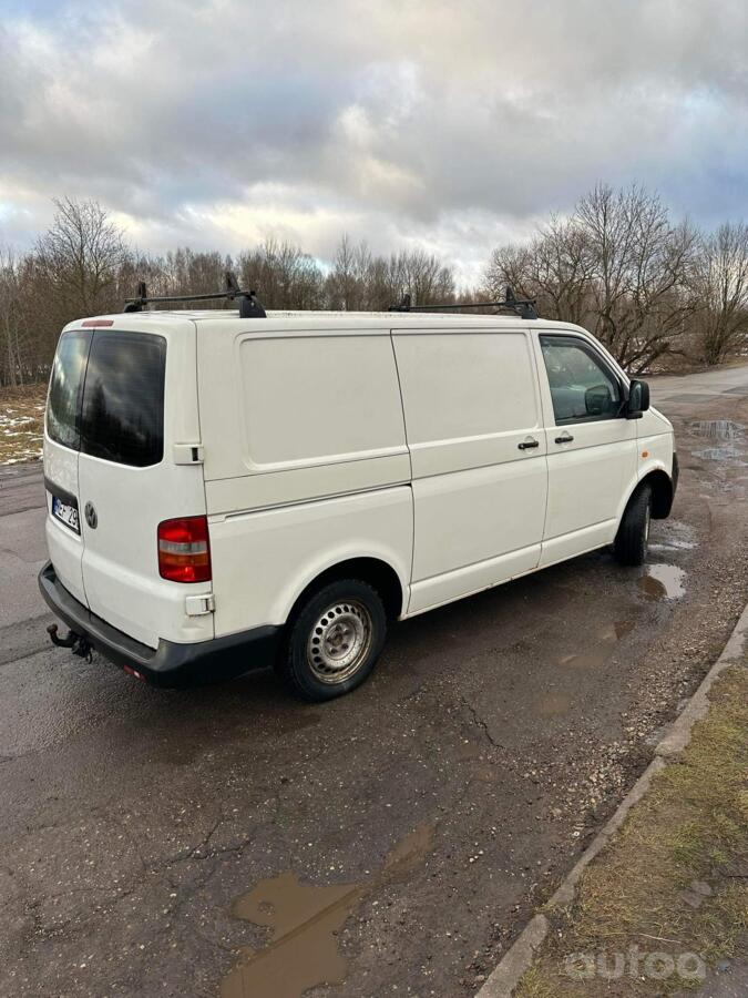 Volkswagen Transporter T5 Minivan 4-doors