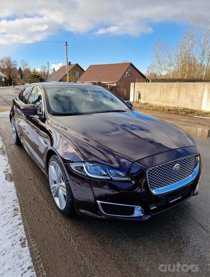 Jaguar XJ X351 Sedan 4-doors