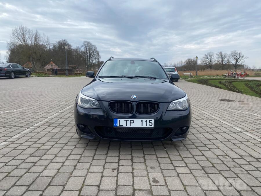 BMW 5 Series E60/E61 Touring wagon